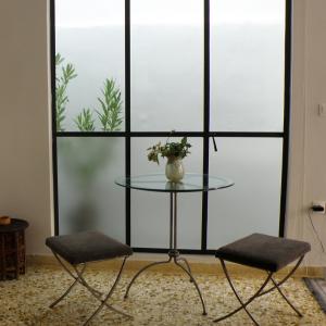 Parathiro Apo Sidero Fotagogos